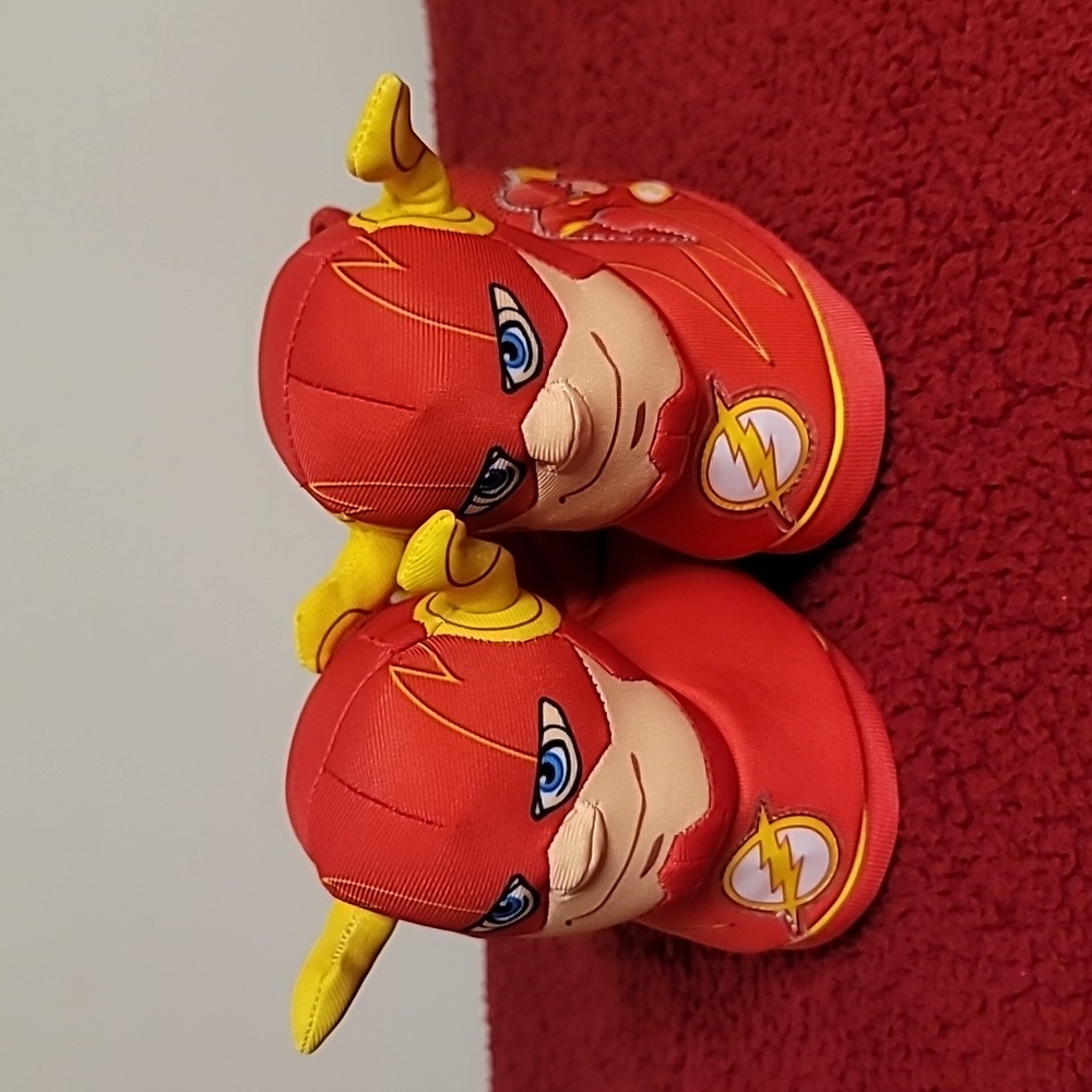 DC Flash toddler character slippers size 5t-6t. NWT